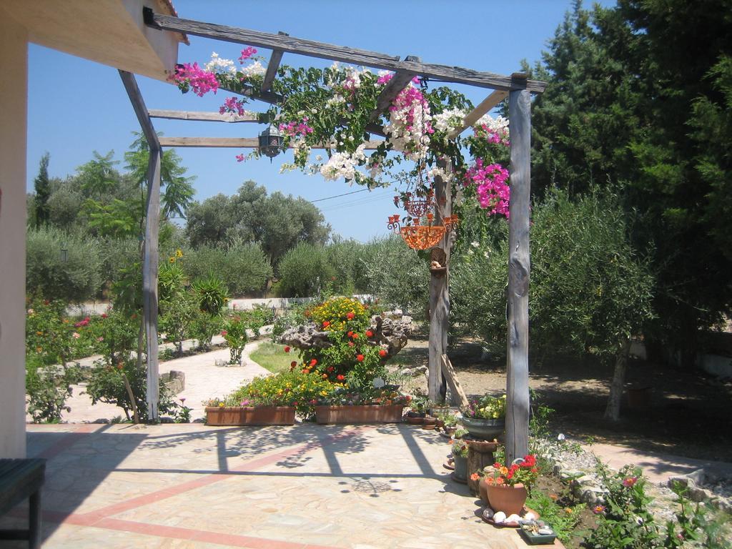Villa Ktima Ellopia à Kolymbia Extérieur photo